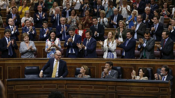Telediario 1 - El Gobierno salva el escollo de los presupuestos en el Congreso de los Diputados