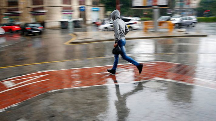 El tiempo - Las temperaturas superan los 30º C en el interior y tres  provincias están en riesgo por olas lluvias y tormentas