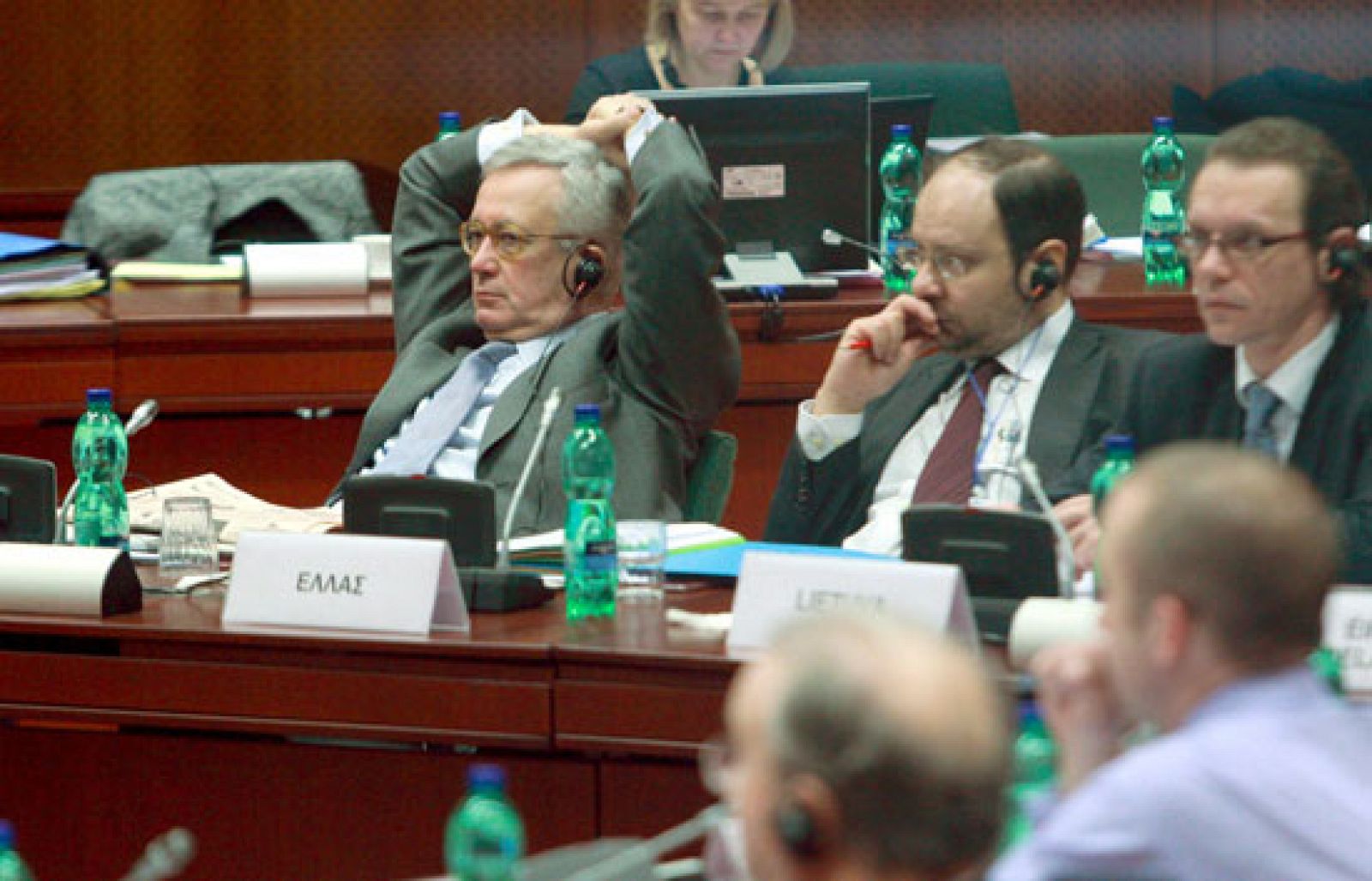 La Comisión Europea abrirá expediente a España por superar el año pasado el 3 por ciento de déficit público | Ver