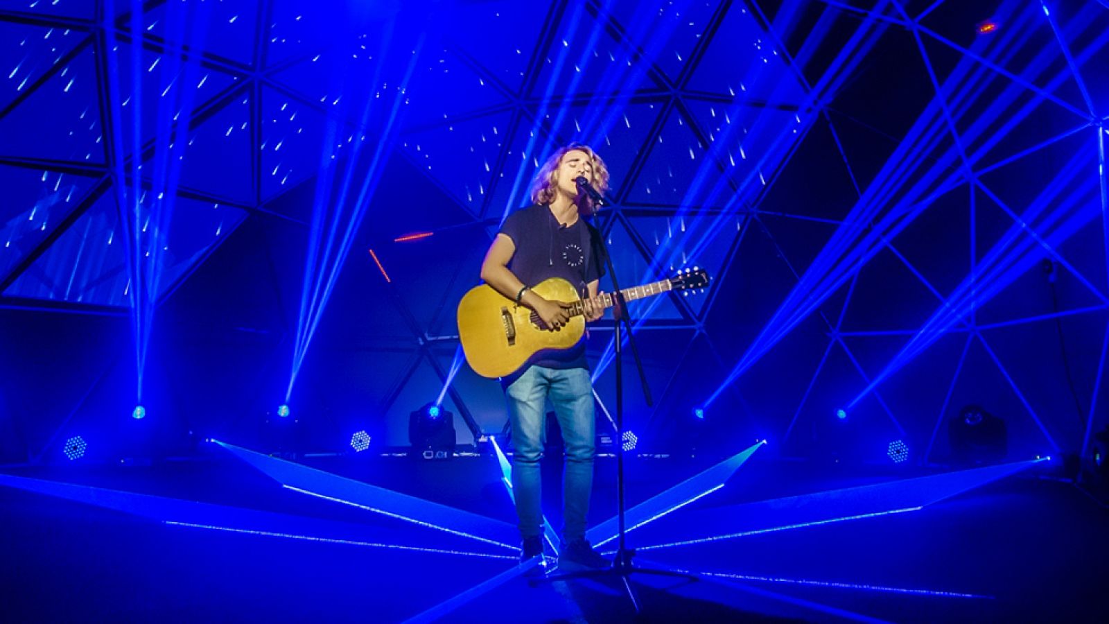 International Show about Eurovision: Manel & Friends