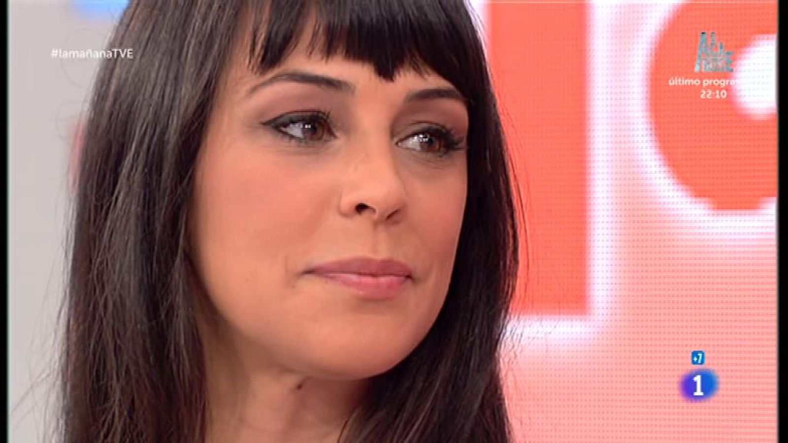 Sara Casasnovas feliz tras la deportación de su agresor