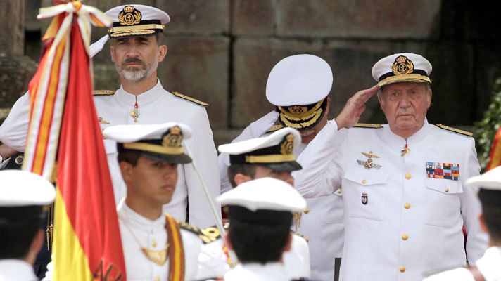 Telediario 1 - El Rey Felipe y Don Juan Carlos reciben honores en el 300 aniversario de la Escuela de Oficiales de la Armada