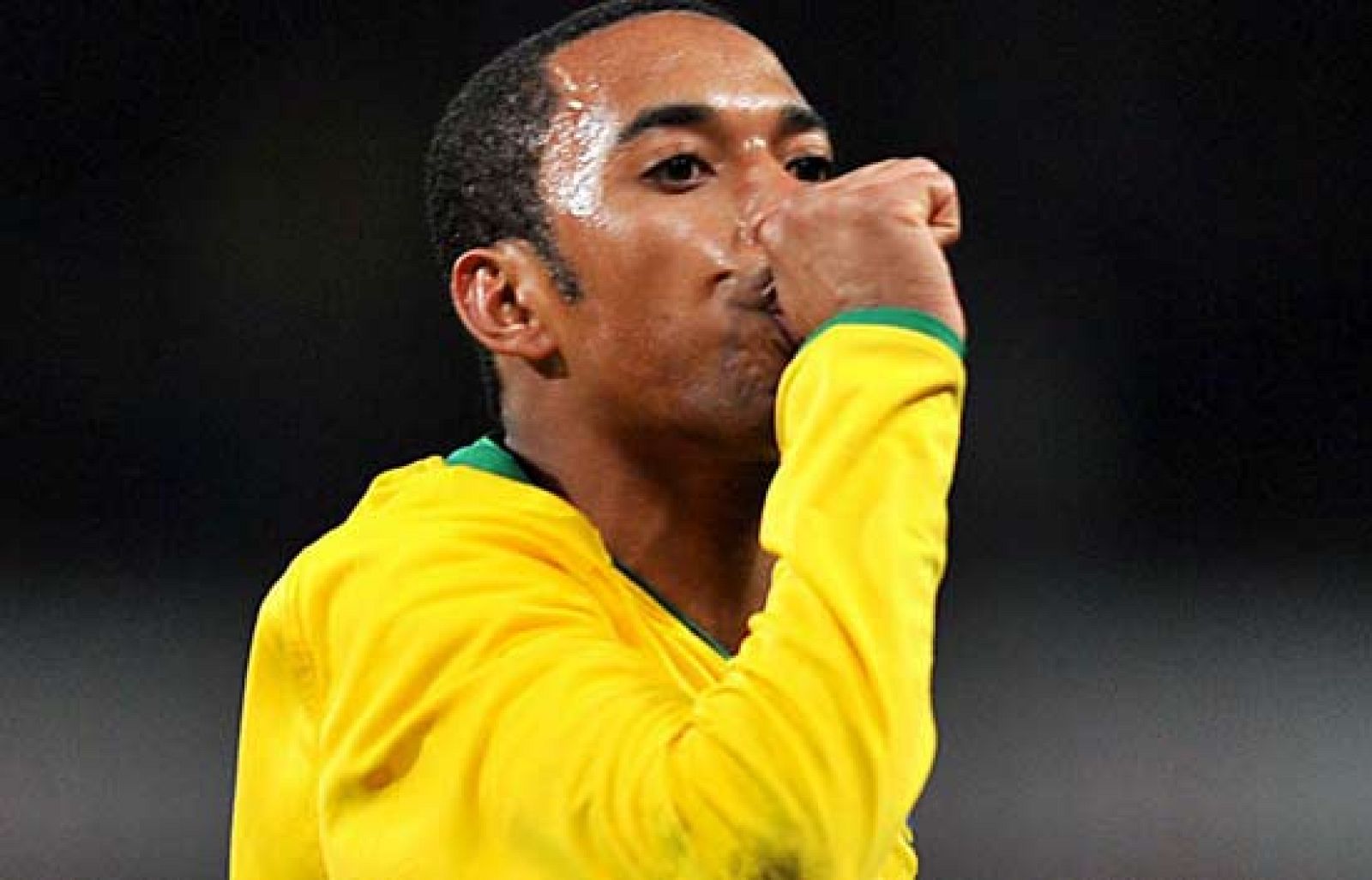 Robinho 'resucita' con Brasil | Ver