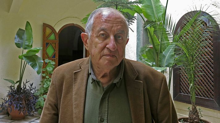 Telediario 1 - Entierran a Juan Goytisolo en Larache, a la vera de Jean Genet