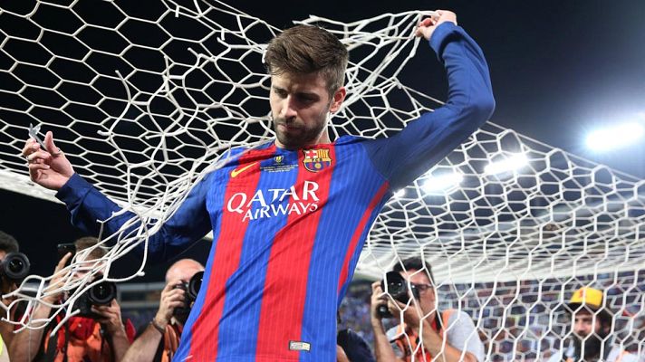 Telediario 1 - Piqué: "No se puede comparar lo conseguido por el Madrid con lo ganado por nosotros"