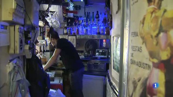 L'Informatiu - Uns espais desconeguts de Barcelona, un recorregut per les botigues més petites de la ciutat.