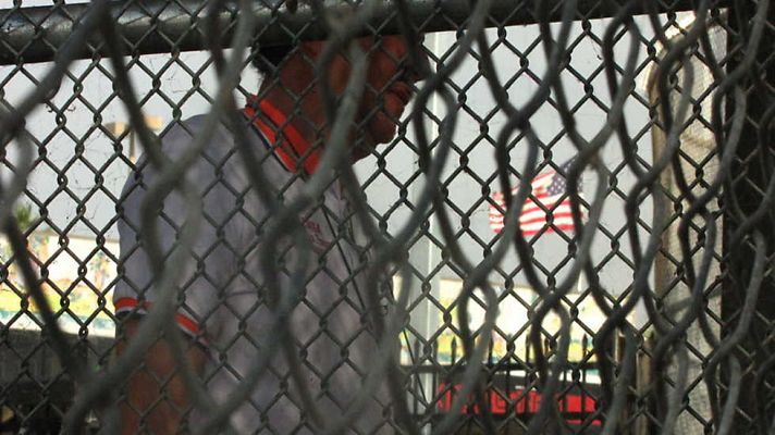 En portada - Entre muros y santuarios