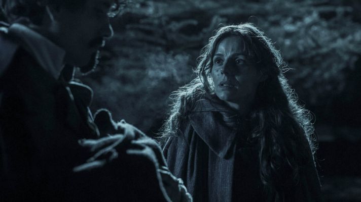 El Ministerio del Tiempo - Mencía hace frente a los brujos de Trasmoz