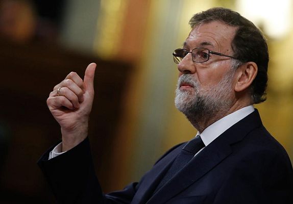 Informativo 24h - Rajoy califica la moción de censura de "parodia y farsa"