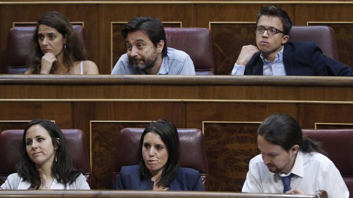 Telediario 1 - Podemos fracasa en una moción de censura que PP y PSOE creen que refuerza a Rajoy