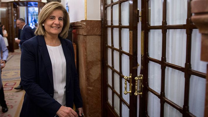 Telediario 1 - La ministra de Empleo ha anunciado en Luxemburgo que el Gobierno promoverá una ayuda directa de 430 euros para jóvenes