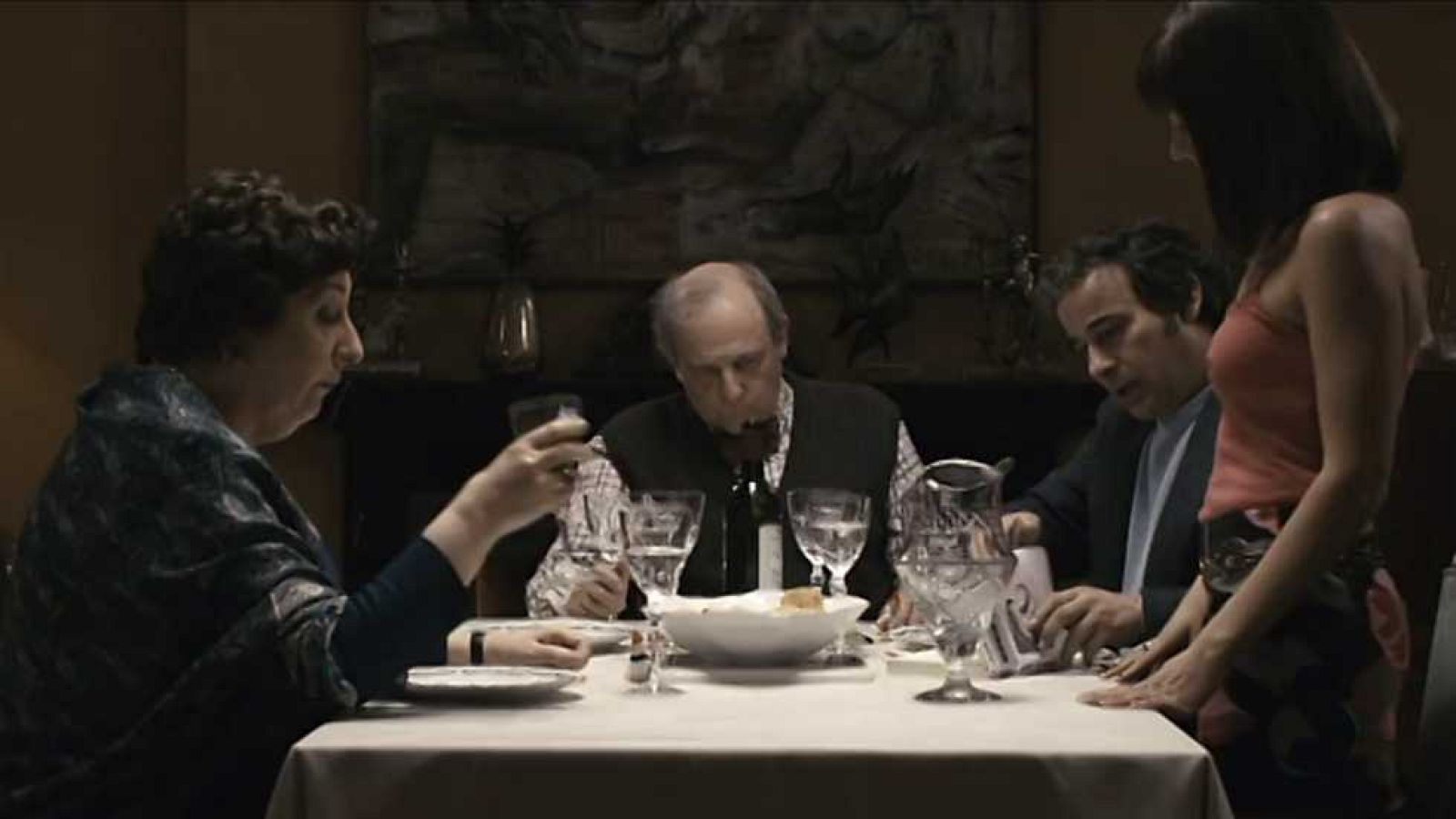 Versión española - Luna caliente - ver ahora