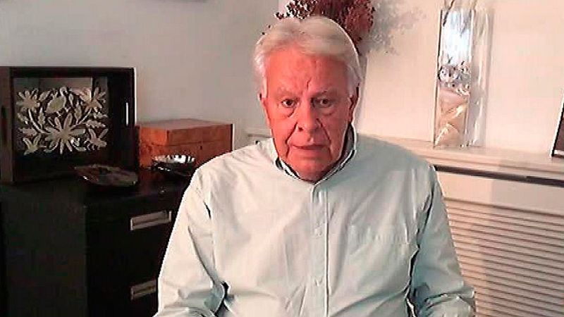 Felipe González desea a Sánchez en un breve mensaje por vídeo "capacidad de acierto"