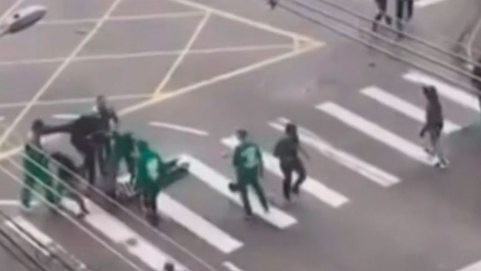 El fútbol protagoniza incidentes violentos en Brasil y en China