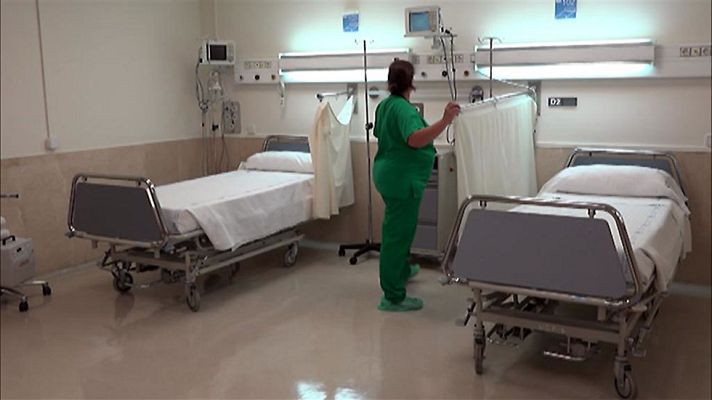 Telediario 1 - El tiempo de espera para ser operado en un hospital público aumenta en un mes