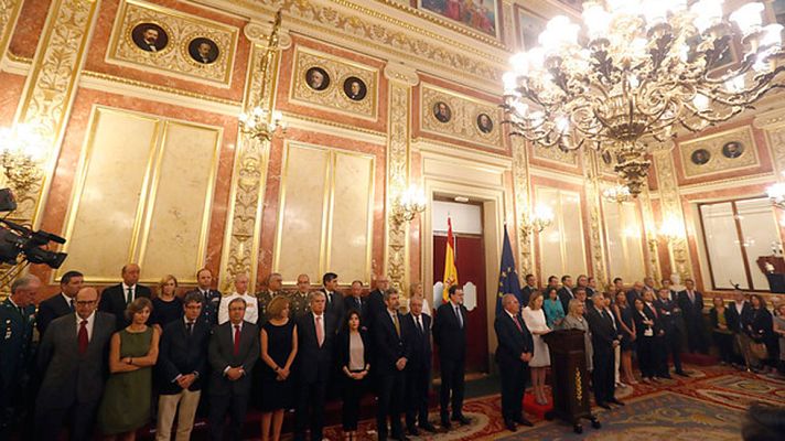 Telediario 1 - El Congreso rinde homenaje a las víctimas del terrorismo