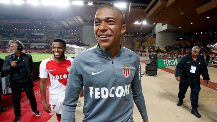 Telediario 1 - Florentino Pérez: "M'bappe debe decidir si quiere venir"