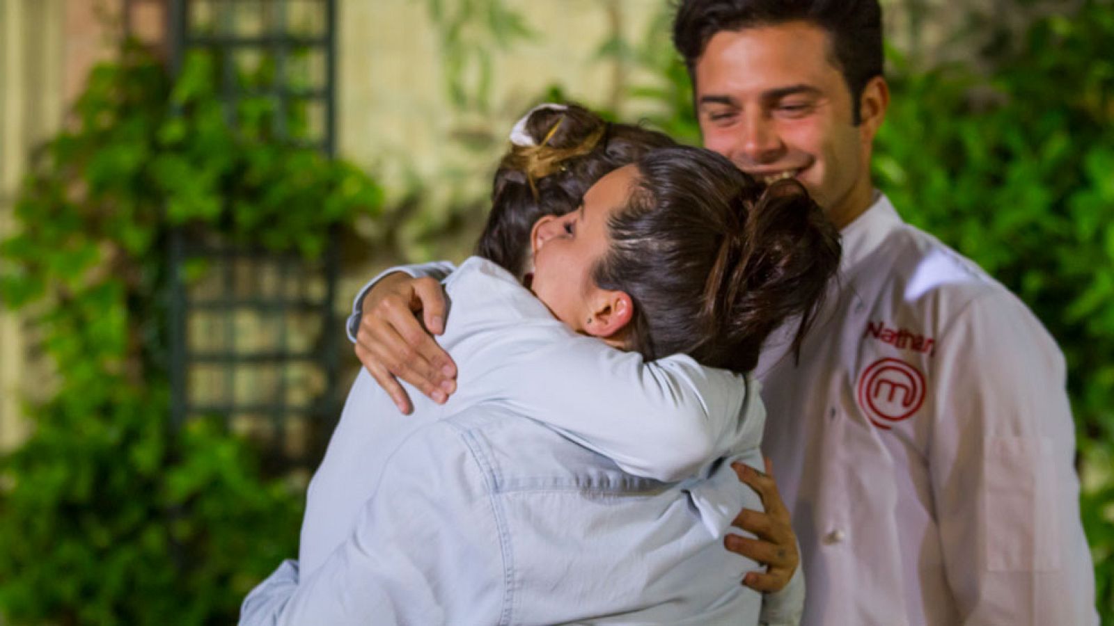 MasteerChef 5 - La emotiva despedida de Miri y Elena | Ver