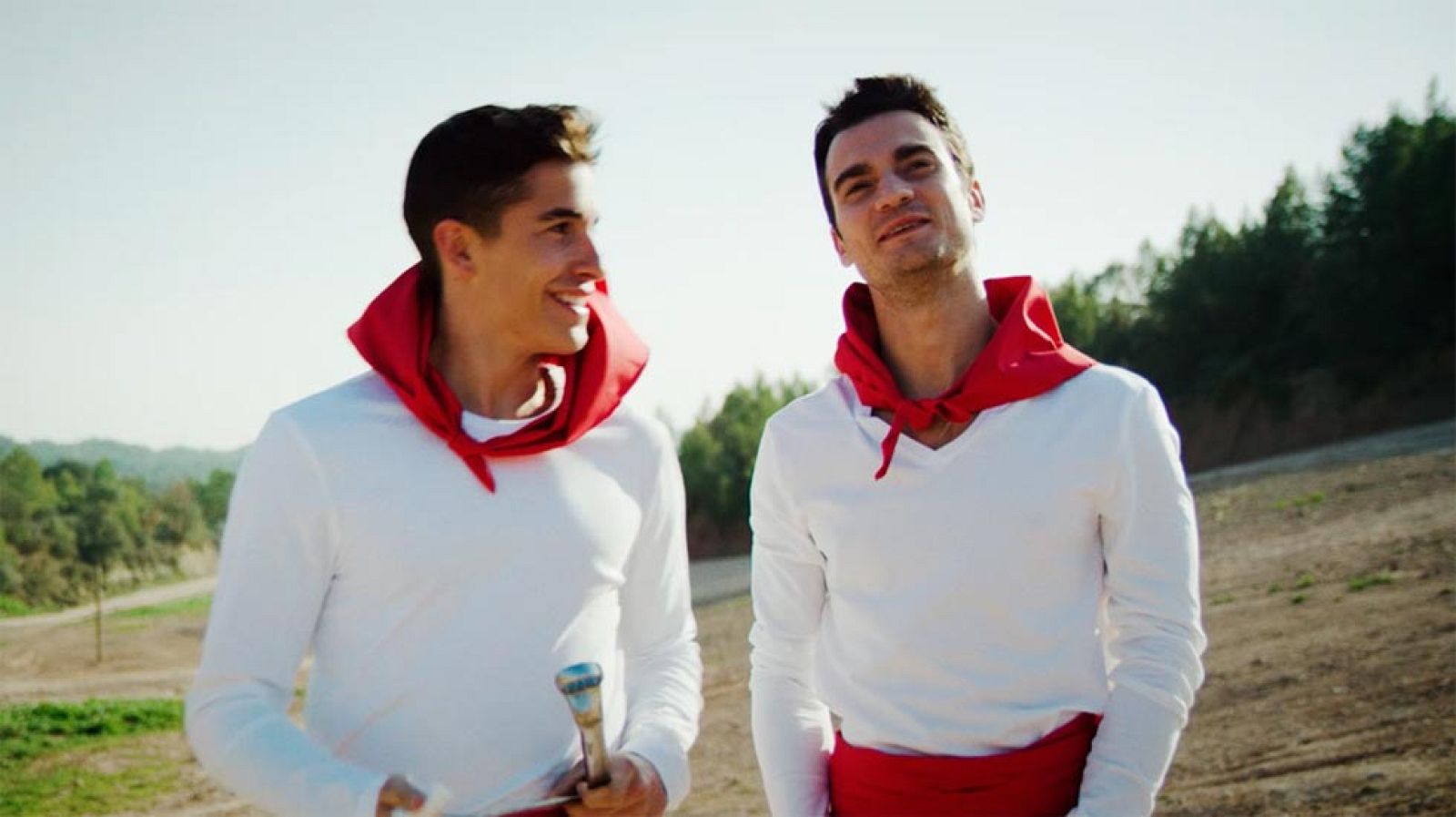 Márquez y Pedrosa dan el 'chupinazo' del Red Bull X-Fighters de Madrid - Motociclismo | Ver