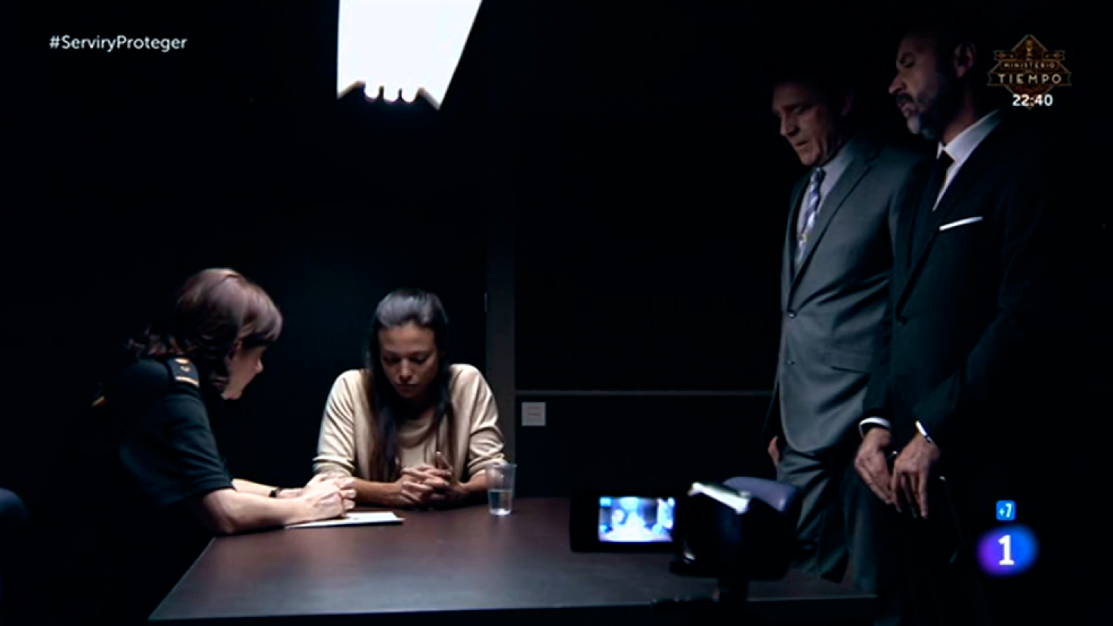 Servir y proteger - Lola cuenta lo que recuerda de la agresión