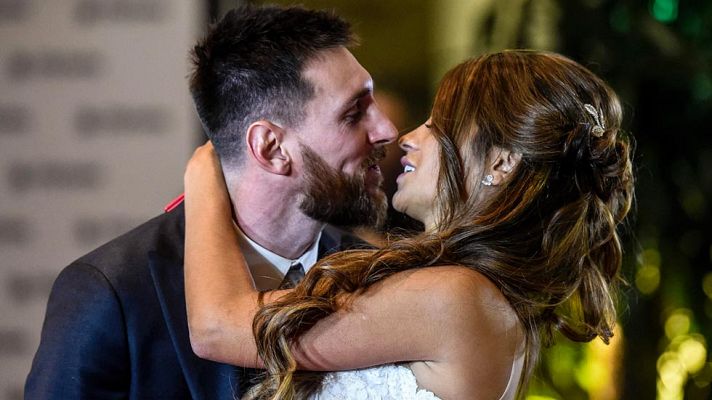 Telediario 1 - Messi y Roccuzzo se casaron en su Rosario natal ante unos 260 invitados