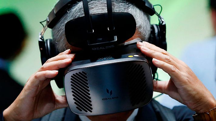 Telediario 1 - Turismo virtual o cómo salir de vacaciones sin moverse del sillón