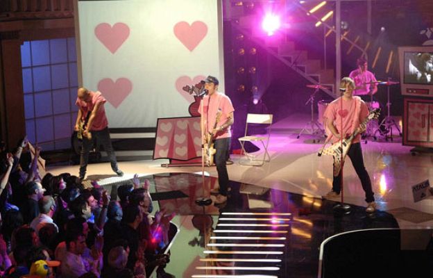 Eurovisión - Gala 1 - La la love you