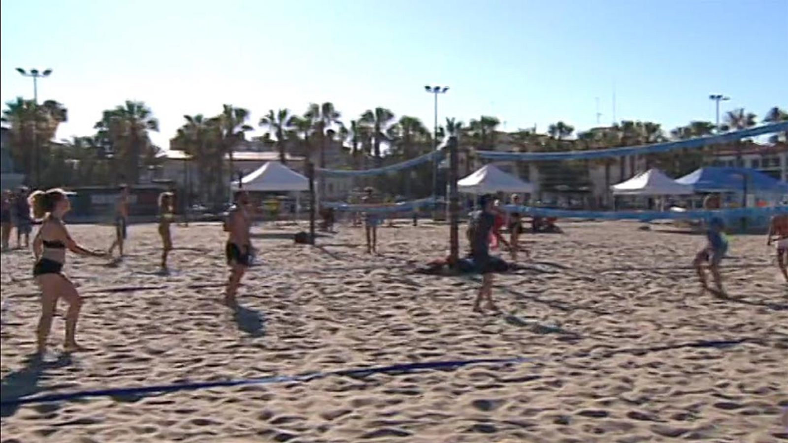 El voley playa se pone de moda en Valencia | Ver