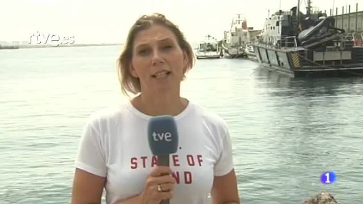  - Búsqueda de una cincuentena de inmigrantes tras el hundimiento de una patera en Alborán