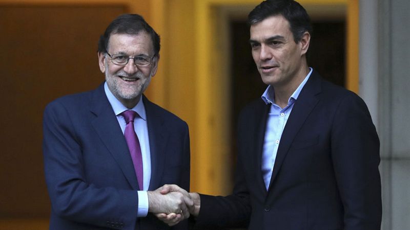 Rajoy y Sánchez acuerdan mantener un diálogo permanente sobre Cataluña