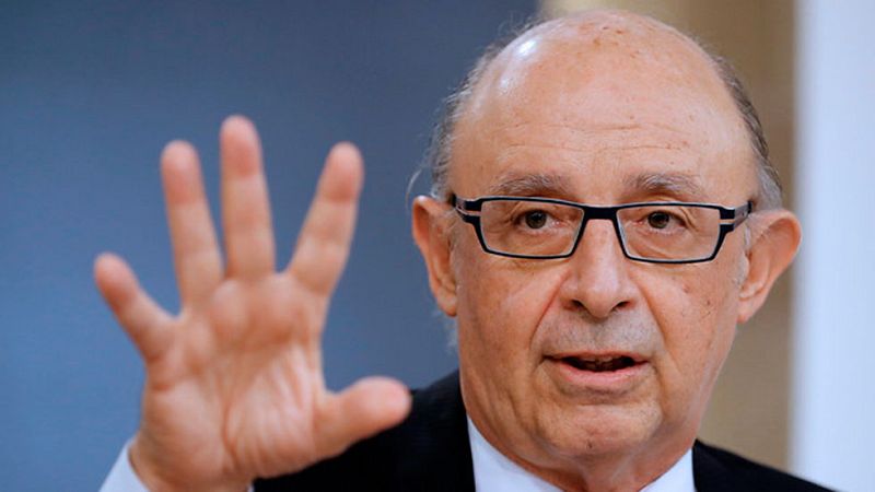 Aprobada la rebaja del déficit de las autonomías con el voto de Canarias y la abstención de Extremadura