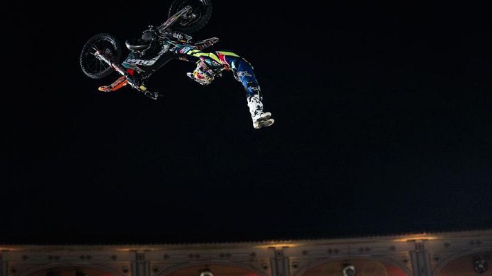 Telediario 1 - El espectáculo de los X-Fighters regresa a Las Ventas
