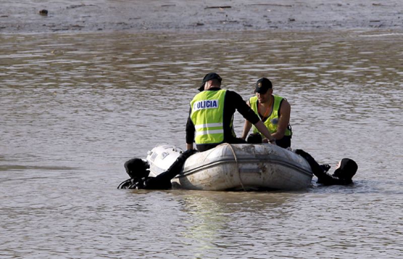 Telediario 1 en cuatro minutos - 16/02/09 | Ver