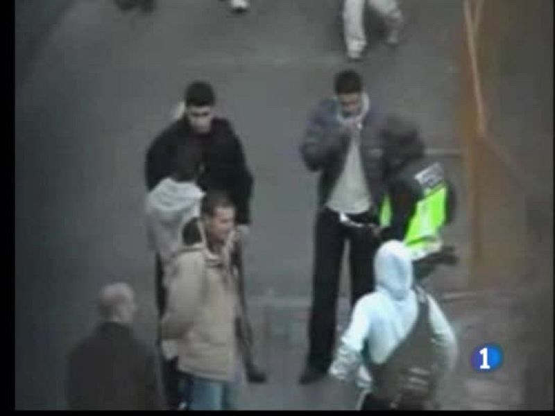 En las comisarías de Madrid se exige un número determinado de detenciones de inmigrantes sin papeles | Ver