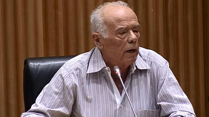 El extesorero del PP Rosendo Naseiro ha subrayado este jueves, durante su comparecencia en el Congreso, que "nunca" ha tenido constancia de una caja B en el partido. "Dicen que existía la caja B, no la vi nunca", ha dicho. Con esa frase ha concluido