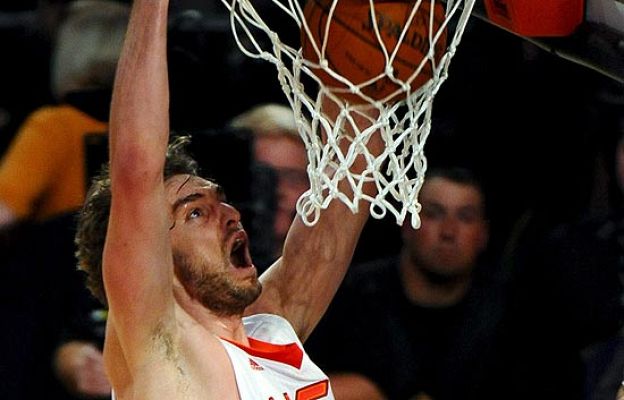 Baloncesto en RTVE - Pau disfruta en la noche...