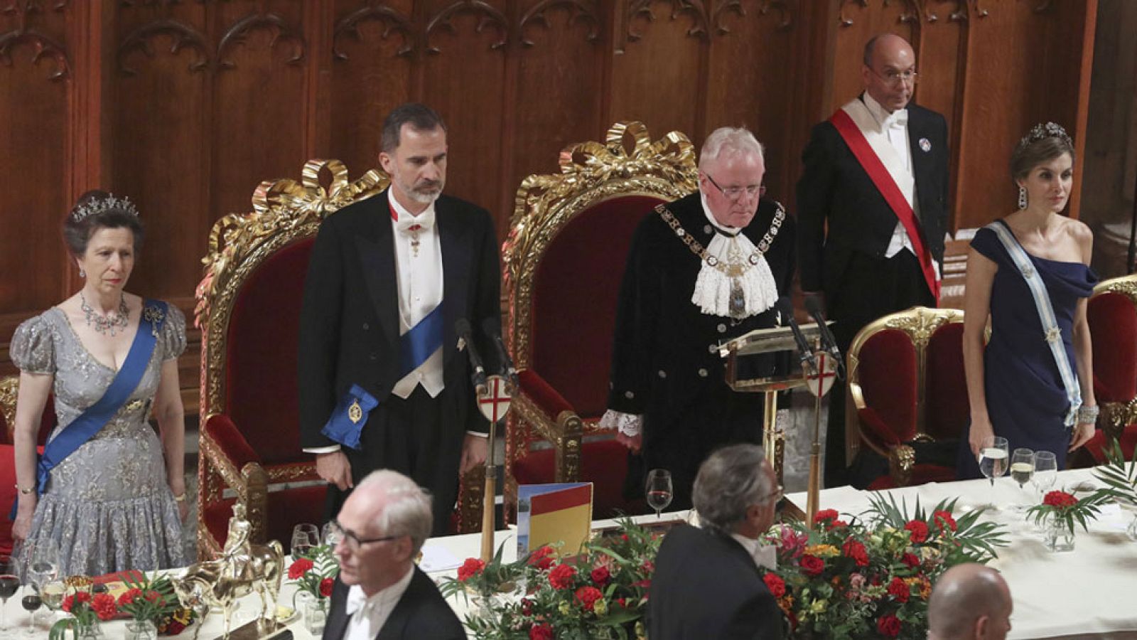 El Rey Felipe VI insta a los británicos a invertir más en España | Ver