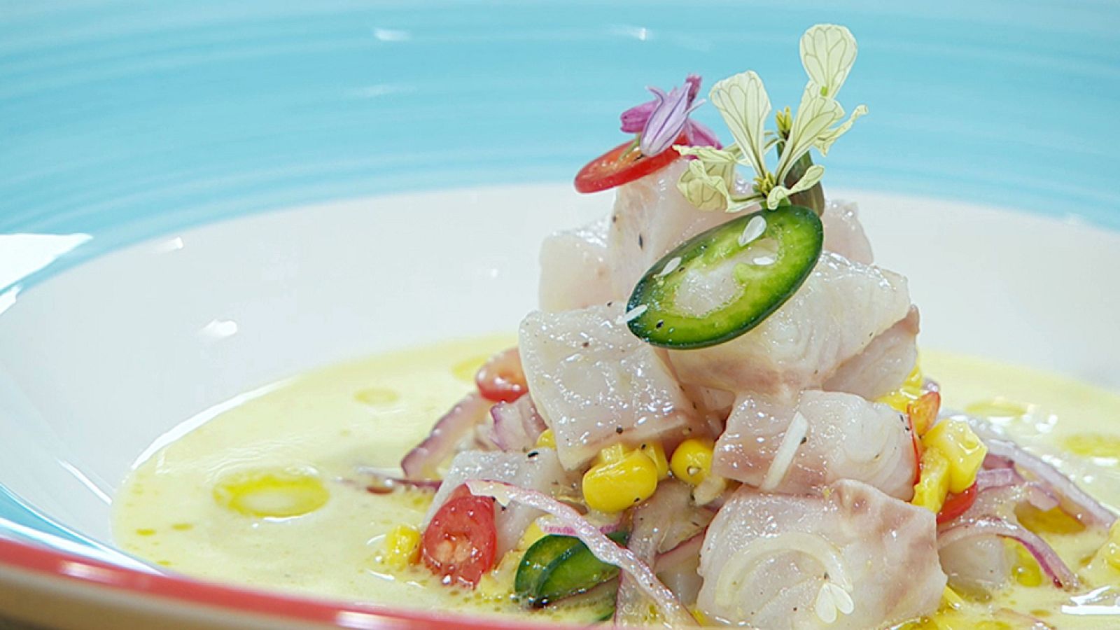 Torres en la cocina - Ceviche con sopa de maíz