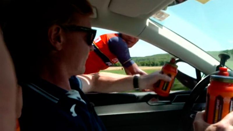 Tour 2017. Etapa 14. El trabajo de un director de equipo, versin Mauduit | Ver