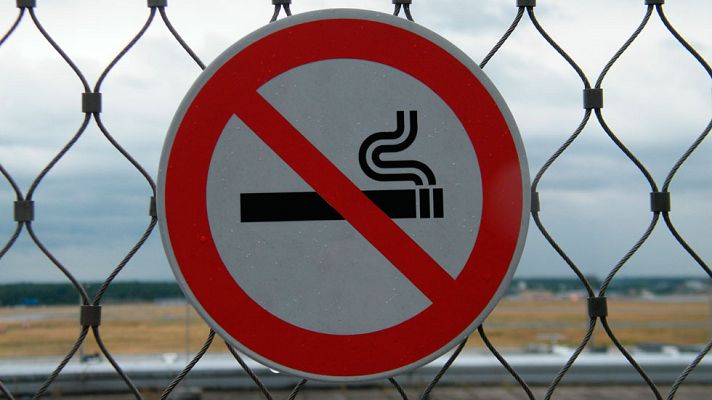 Telediario 1 - Prohibido fumar en la localidad leridana de Talarn