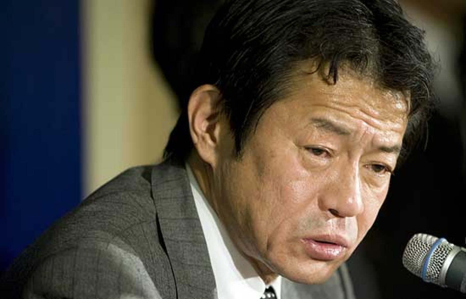 Noche 24 - El ministro de Hacienda japonés niega su supesta borrachera en el G7 - La noche en 24h | Ver