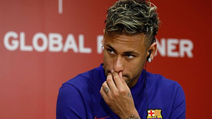 Telediario 1 - Neymar ni confirma ni desmiente el interés del PSG