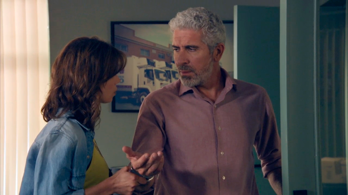 Servir y proteger - Alicia detiene a Quintero