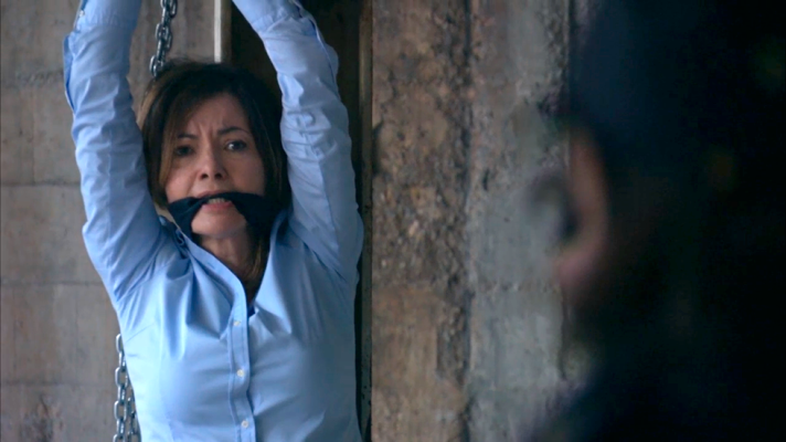 Servir y proteger - Juan tiene retenida a Ibarra