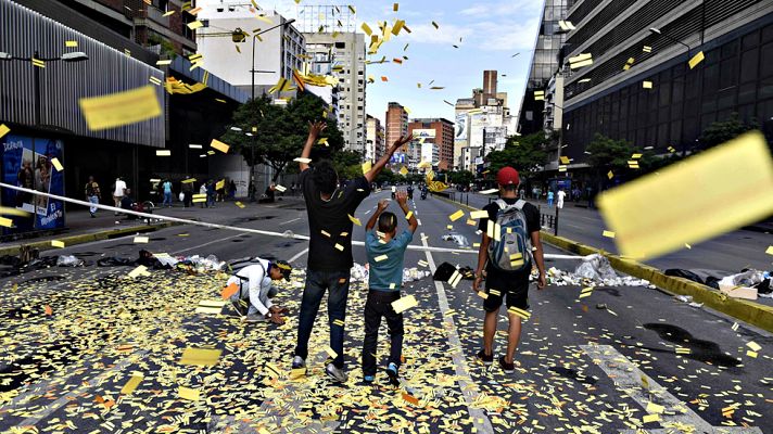 Telediario 1 - La huelga general en Venezuela deja enfrentamientos y un seguimiento desigual