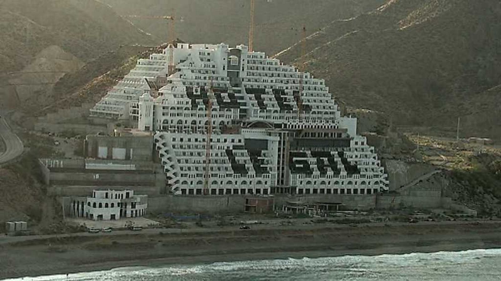 Las riberas del mar océano - Legalidad y conocimiento - ver ahora