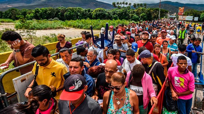 Telediario 1 - Comienza la huelga de 48 horas en Venezuela convocada por la oposición para protestar contra la Constituyente