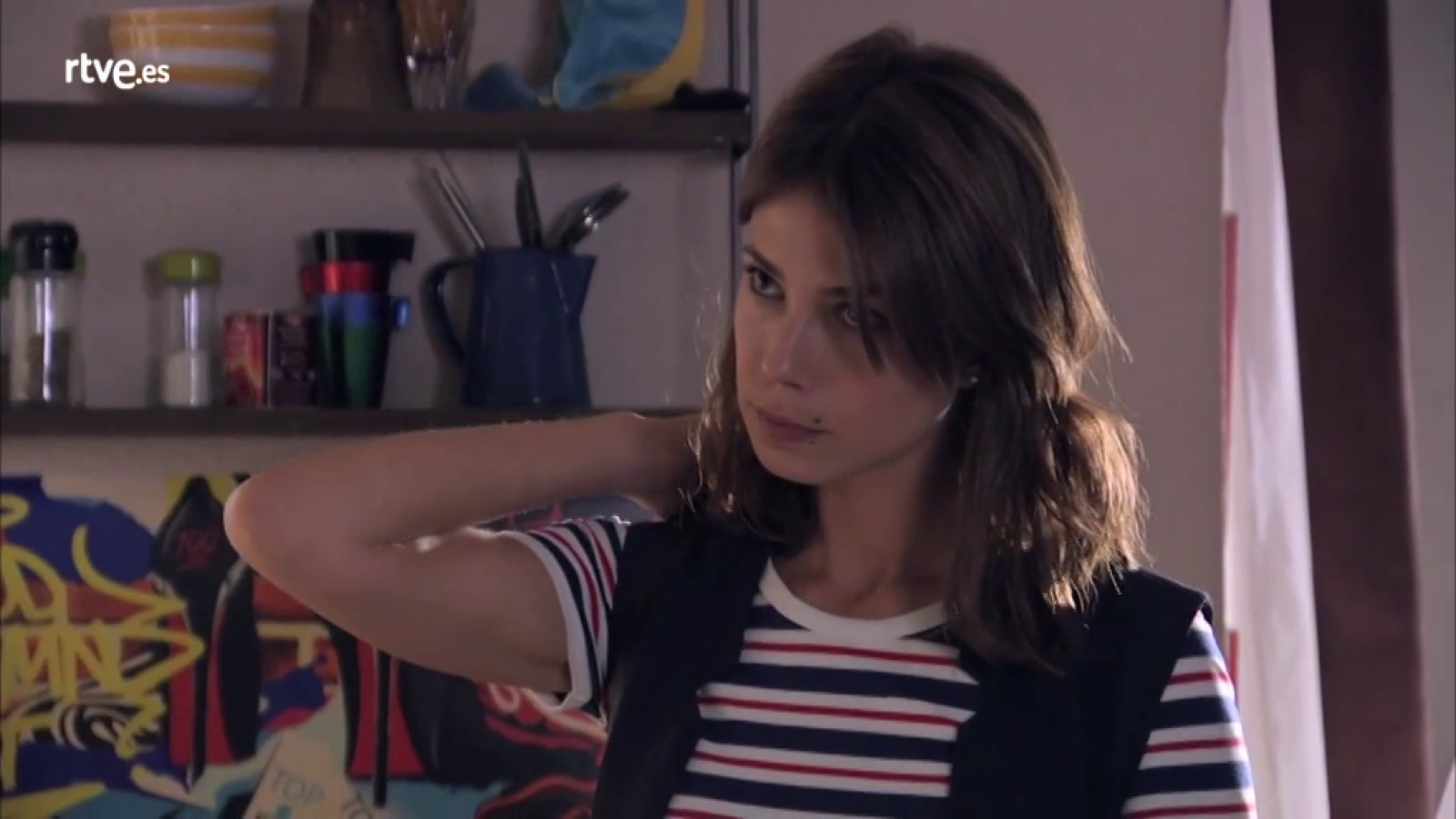 Servir y Proteger - Alicia descubre que Bika ha pasado la noche en casa de Rober