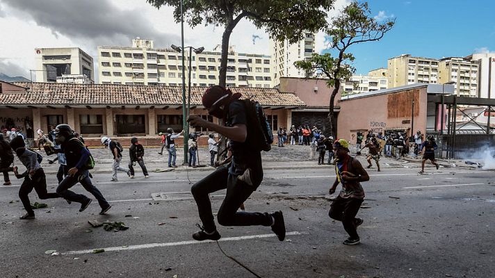 Telediario 1 - Nueva jornada de protestas en Venezuela contra la Constituyente de Maduro