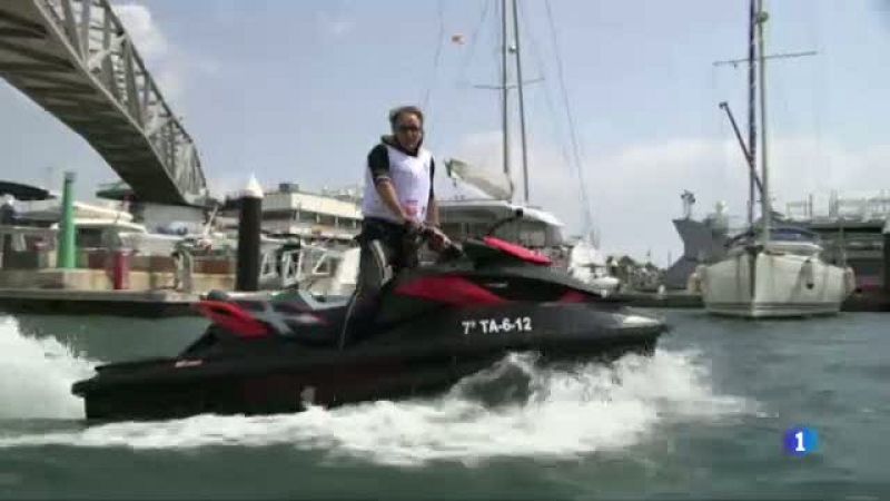 La volta a Espanya d'en Joaquín en moto d'aigua per conscienciar sobre les persones amb discapacitats